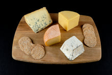 Load image into Gallery viewer, British cheese board set UK 